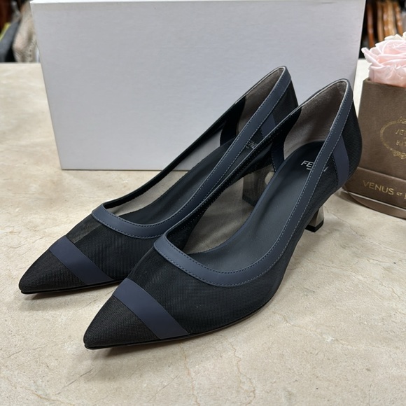 FENDI COLIBRÌ NAVY MESH PUMPS WITH LEATHER TRIM AND SHINY GUNMETAL HEEL 38/8 - Picture 5 of 11